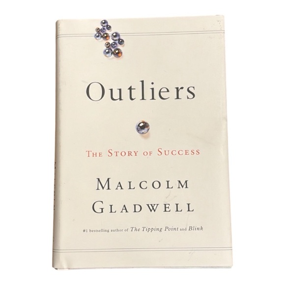 Hardcover Novel | Outliers • Malcolm Gladwell - Picture 2 of 4